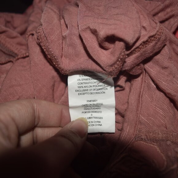 Rewind pink heathered high low lace blouse Small - Picture 7 of 8